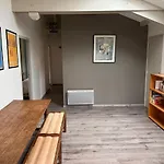 House In - 5 Bedrooms * Сустон