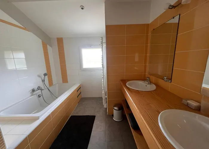 Villa House In - 5 Bedrooms Soustons